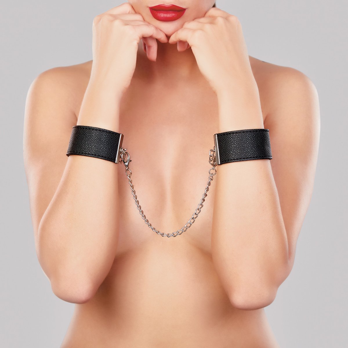 Allure Adore – Lust in Love Cuffs – Black