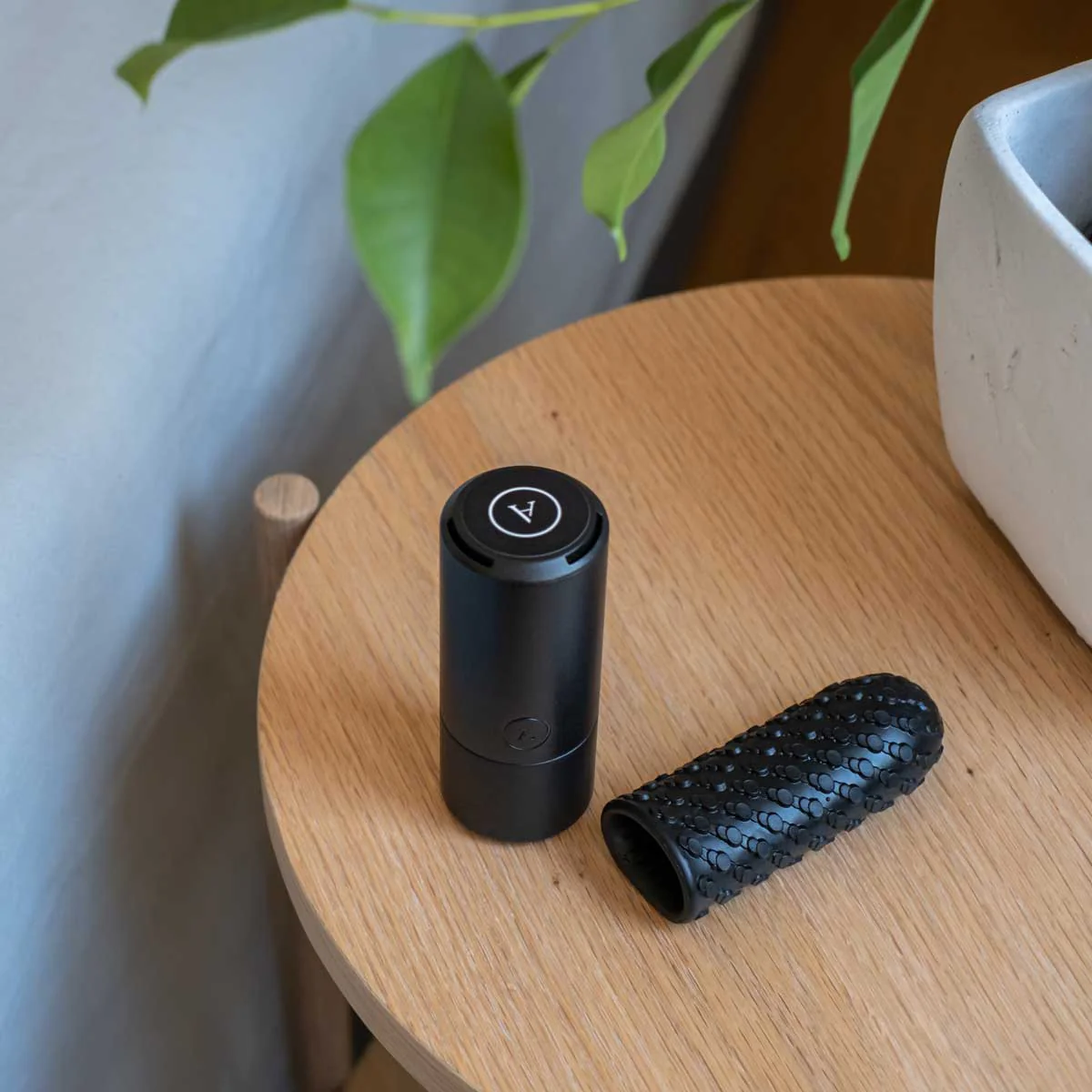 We-Vibe - Arcwave - Ghost Stroker - Black