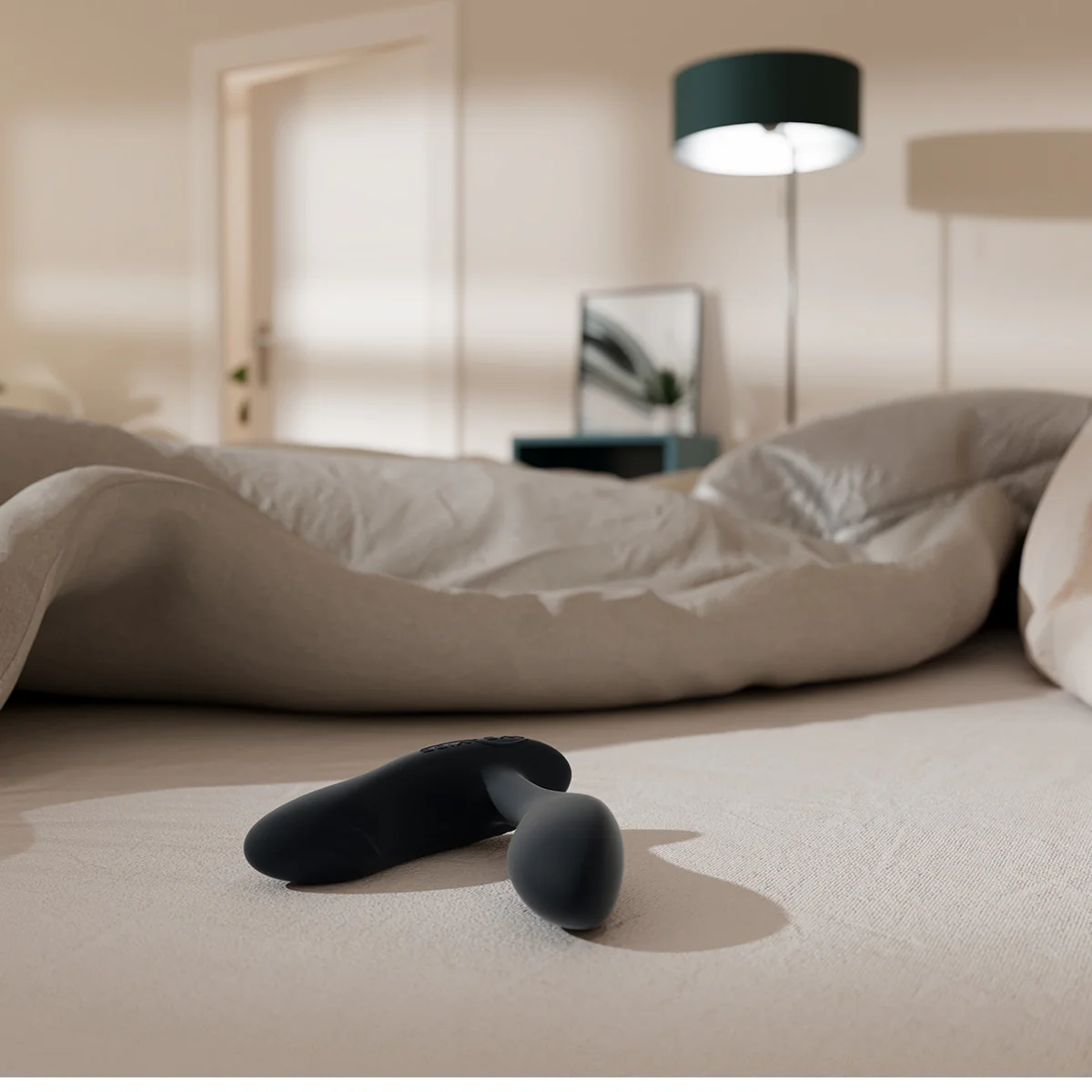 We-Vibe Vector+ - Vibrating Prostate Massager – Charcoal Black